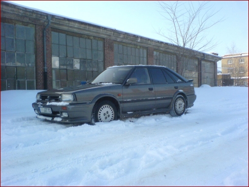 Nissan Bluebird (T72) 1.8 16V Grand Prix - Fahrzeugbild 5 von 7